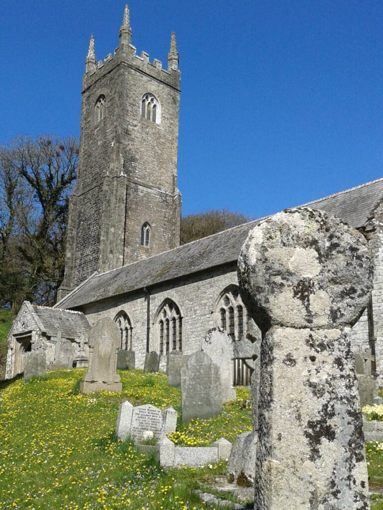 Church and ancient stone cross, Altarnun village, Bodmin Moor